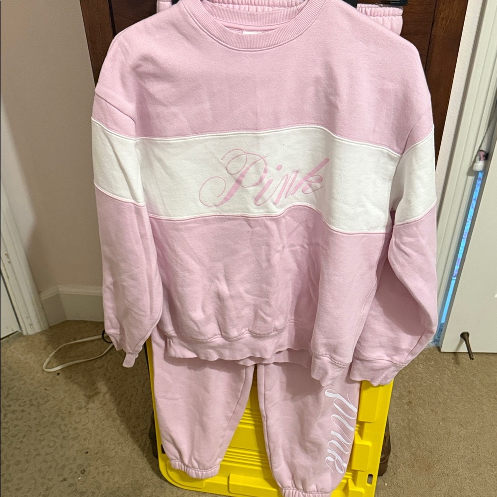 VS Pink sweats set